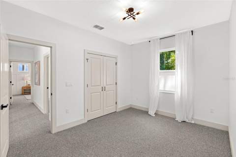 724 Ellwood Avenue, Orlando FL - photo 7 of 40