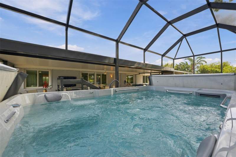 3 bedroom Single Family Residence at 1902 E View Drive, Caloosa Country Club Estates U, Sun City Center — photo 3