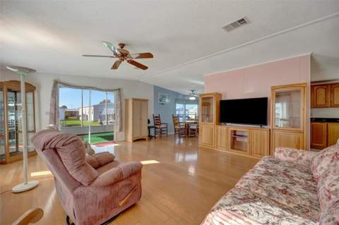 138 S Saint Thomas Circle, Apollo Beach FL - photo 22 of 73