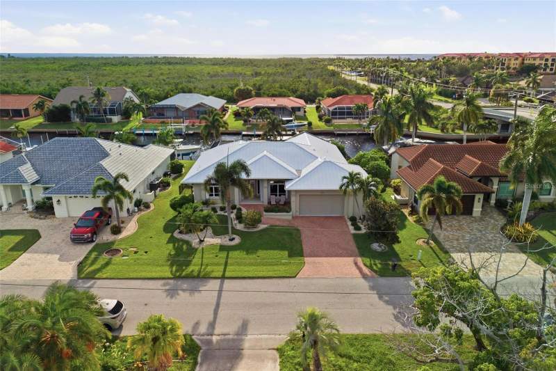 3 bedroom Single Family Residence at 209 Divinci Drive, Punta Gorda Isles Sec 06, Punta Gorda — photo 4