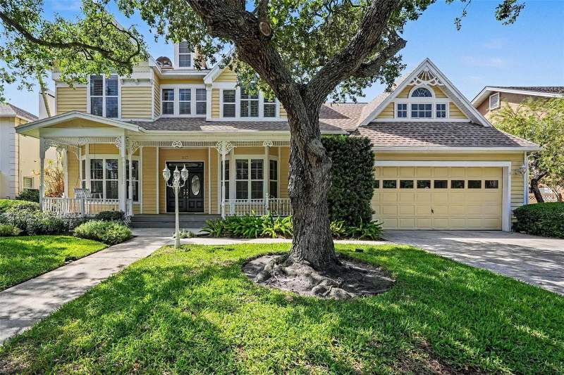 5 bedroom Single Family Residence at 833 MARCO DRIVE, RIVIERA BAY SECOND ADD PT REP & ADD, ST PETERSBURG — photo 1