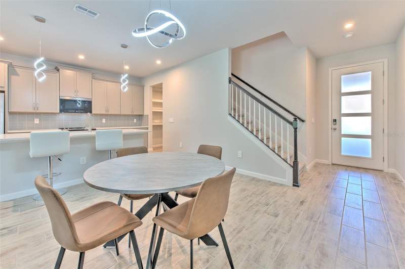 3 bedroom Townhouse at 1133 Creek Valley Court, Bloomingdale Townes, Brandon — photo 5