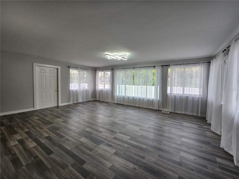 5 bedroom Single Family Residence at 2321 Ingram Avenue, Orange Grove Park, Sarasota — photo 5