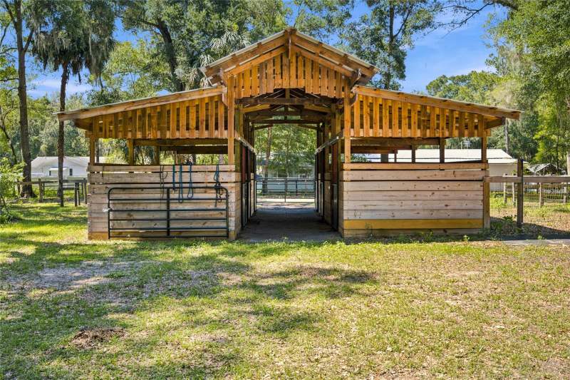 4 bedroom Manufactured Home at 14000 NE 47th Avenue, Meadowbrook Ranches, Anthony — photo 2