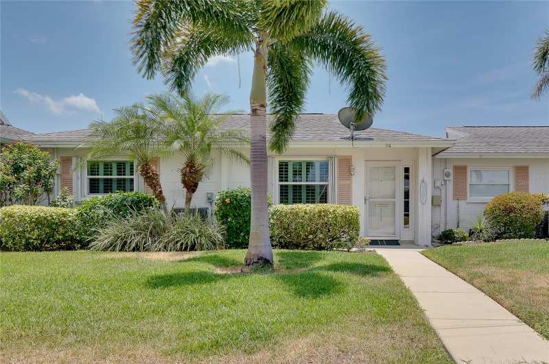 2 bedroom Villa at 112 The Corso #112, Beach Manor Villas, Venice — photo 1