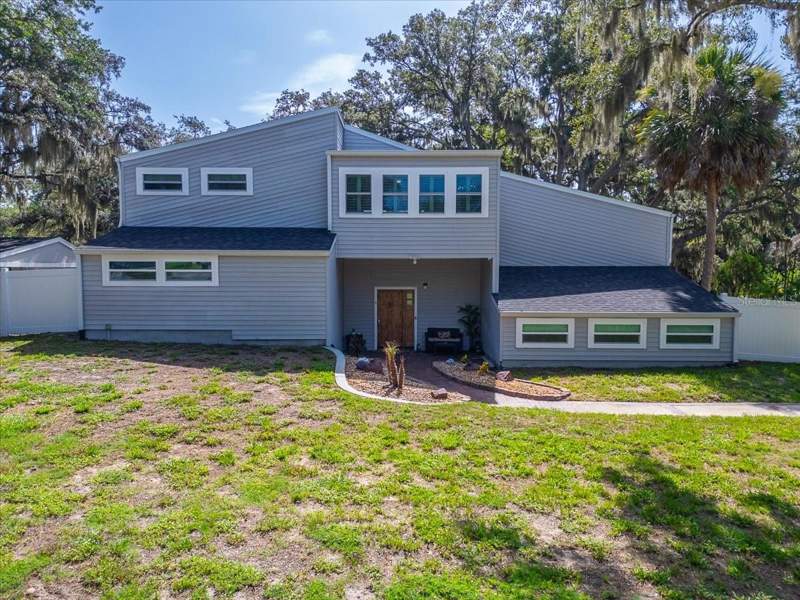 3 bedroom Single Family Residence at 11302 Sandpine Road, Shadow Run Unit 1, Riverview — photo 2