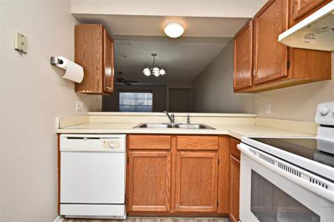 144 Reserve Circle #112, Oviedo FL - photo 8 of 30