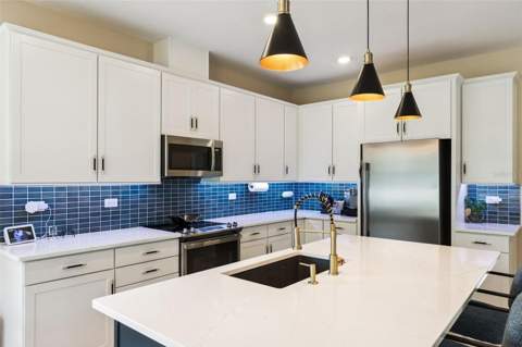 4148 Southern Vista Loop, St Cloud FL - photo 6 of 40