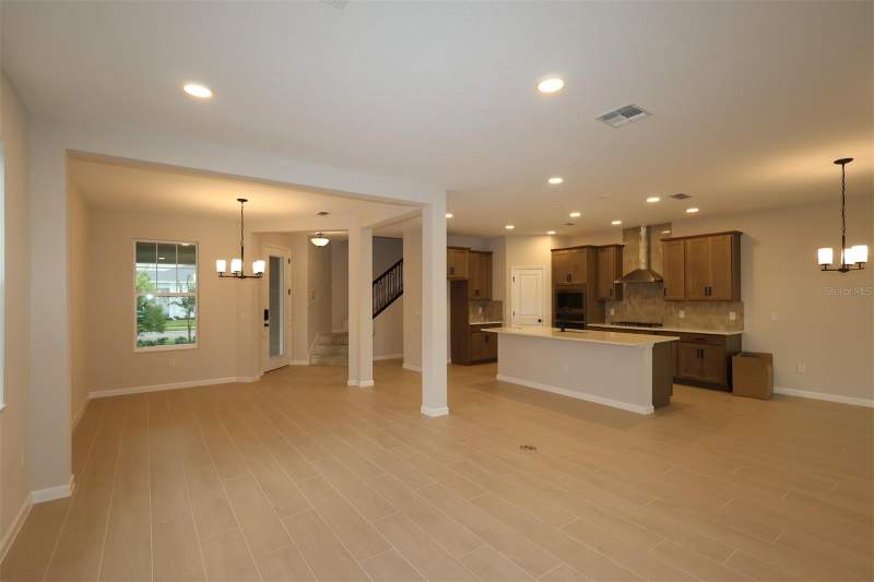 5 bedroom Single Family Residence at 1314 Hyde Street, Center Lake On The Park, St Cloud — photo 5