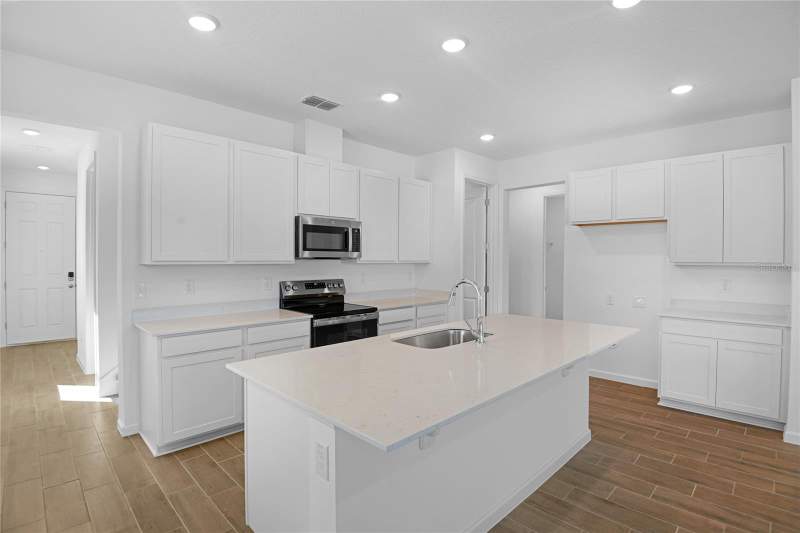 4 bedroom Single Family Residence at 6183 SW 64th Terrace, Seasons At Aurora Oaks, Ocala — photo 5