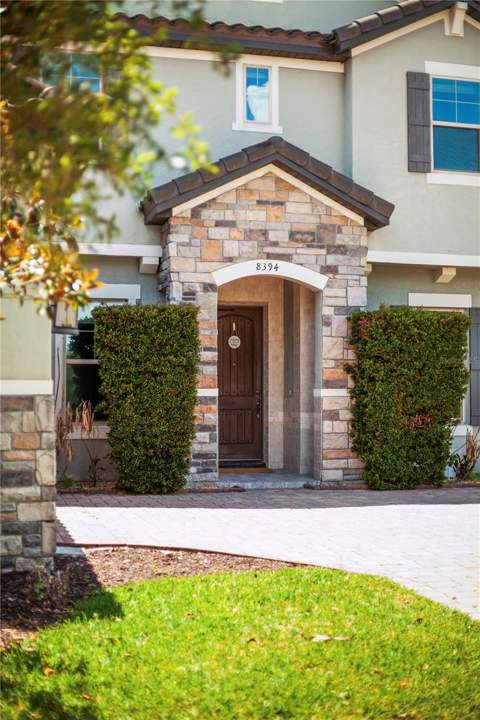 8394 Lookout Pointe Drive, Windermere FL - photo 6 of 67