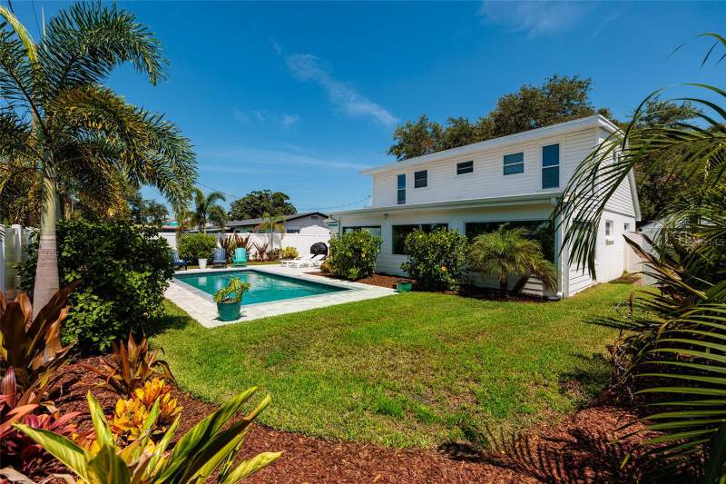 4 bedroom Single Family Residence at 5950 35TH AVENUE, SHERYL MANOR, ST PETERSBURG — photo 3