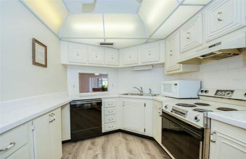 2206 Cordova Green, Seminole FL - photo 6 of 6
