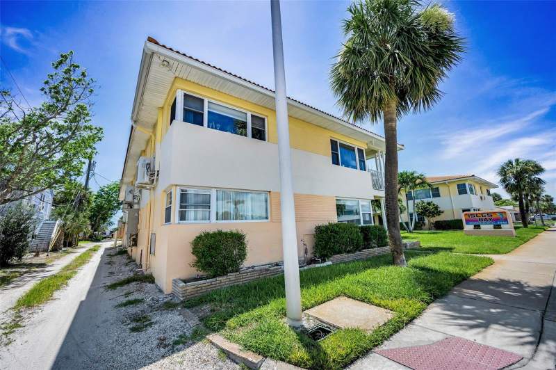 1 bedroom Condominium at 7740 BOCA CIEGA DRIVE #204, BAY ISLES CONDO, ST PETE BEACH — photo 4