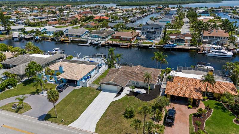 4 bedroom Single Family Residence at 3340 Floramar Terrace, Flor A Mar, New Port Richey — photo 2