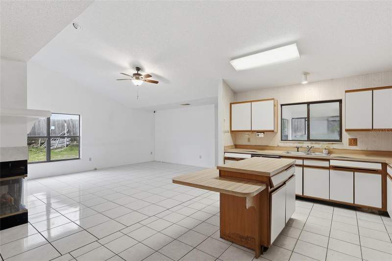 4 bedroom Single Family Residence at 2939 Danforth Drive, Silver Ridge Ph 03, Orlando — photo 3