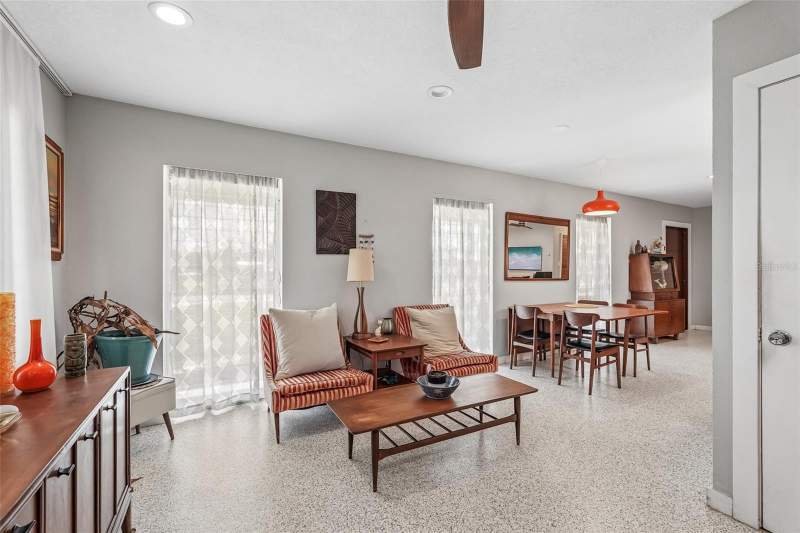2 bedroom Single Family Residence at 561 Lindley Terrace, Port Charlotte Sec 025, Port Charlotte — photo 5