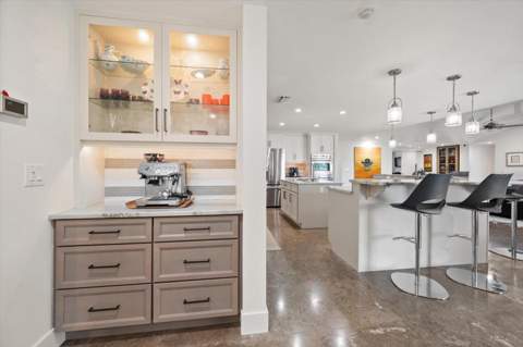 109 Driftwood Lane, Largo FL - photo 20 of 96