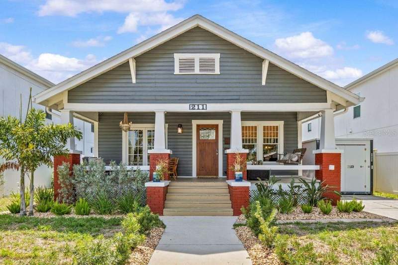 211 S ALBANY AVENUE home for sale in Oscawana
