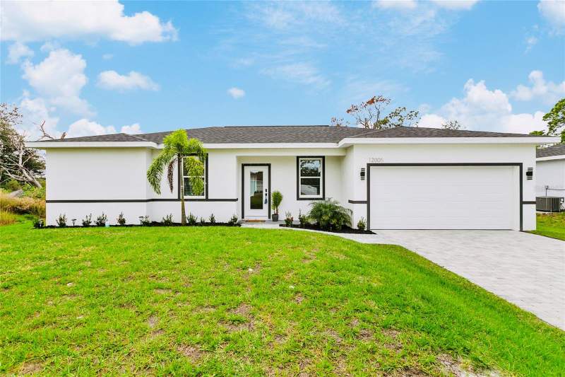 4 bedroom Single Family Residence at 18773 Lake Worth Boulevard, Port Charlotte Sec 037, Port Charlotte — photo 4