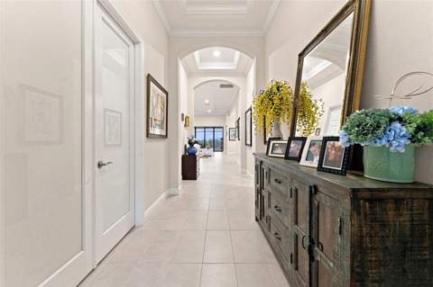 10370 Meadowrun Drive, Lithia FL - photo 6 of 6