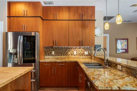2712 Aloma Oaks Drive, Oviedo FL - photo 15 of 71