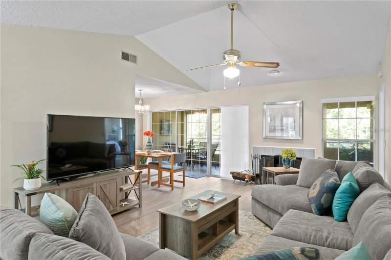 2 bedroom Condominium at 10823 Indian Hills Court #33, Cloisters At Bardmoor, Seminole — photo 3