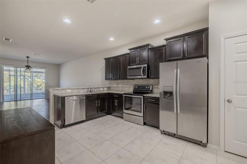 2 bedroom Townhouse at 4734 White Sanderling Ct Court, Harvest Creek Village, Tampa — photo 3