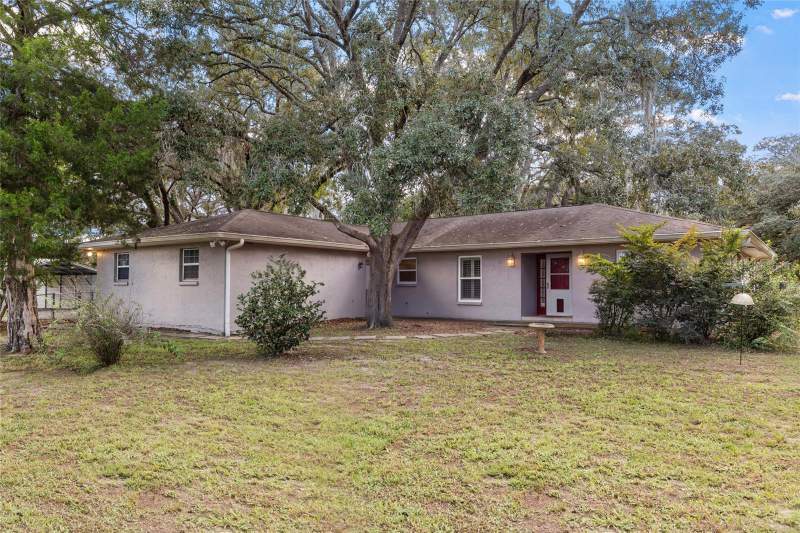 5 bedroom Single Family Residence at 15620 Hays Road, Jean Van Farms, Spring Hill — photo 2