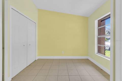 3143 Stonecastle Road, Orlando FL - photo 7 of 15