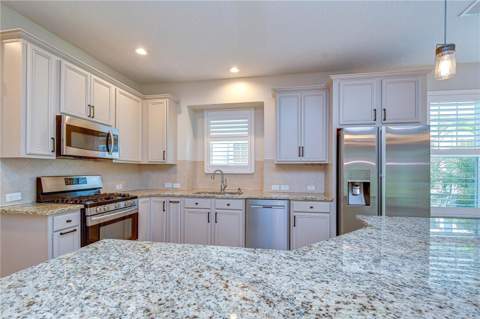 6135 Churchside Drive, Lithia FL - photo 11 of 55