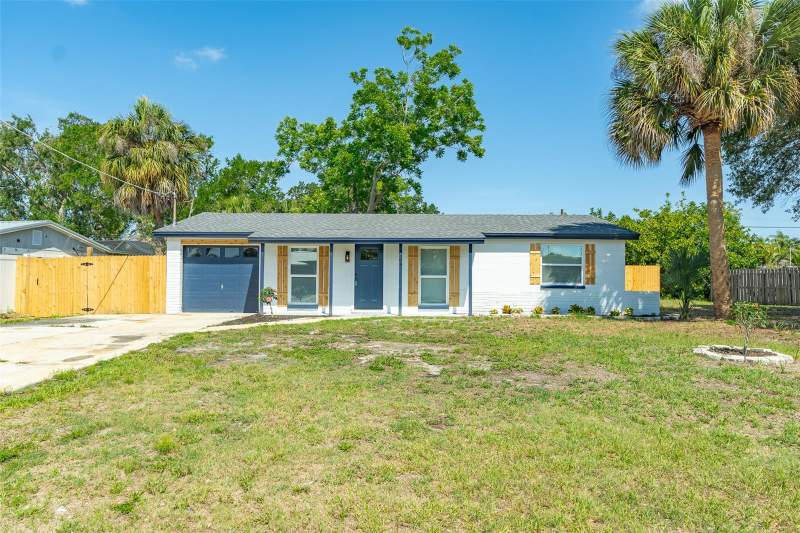 3 bedroom Single Family Residence at 6304 Florida Circle, Apollo Beach Unit One Pt One, Apollo Beach — photo 2