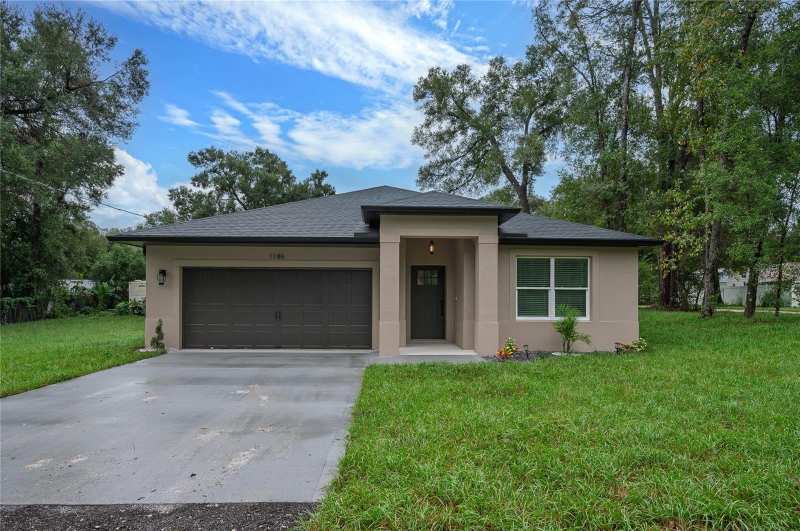 3 bedroom Single Family Residence at 1186 7th Street, West Highlands, Orange City — photo 1