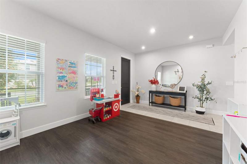 5 bedroom Single Family Residence at 602 Rominger Loop, Hamrick Estates, Apopka — photo 3