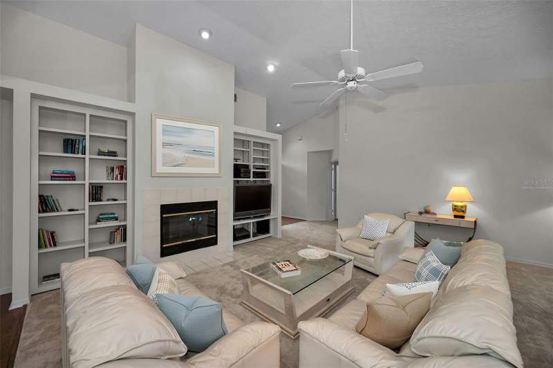 3 bedroom Villa at 900 Lucas Lane, Hunters Trail Twnhms, Oldsmar — photo 2