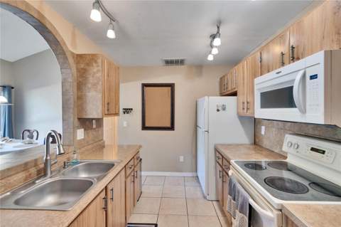 1849 Bough Avenue #D, Clearwater FL - photo 6 of 6