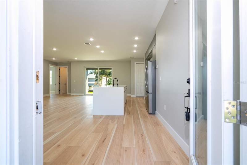 4 bedroom Single Family Residence at 70 McDill Drive, Port Charlotte Sec 047, Port Charlotte — photo 5
