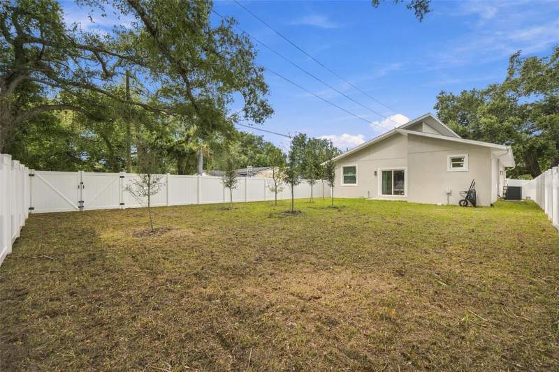 4 bedroom Single Family Residence at 3701 E Ida Street, Culver Subdivision, Tampa — photo 5