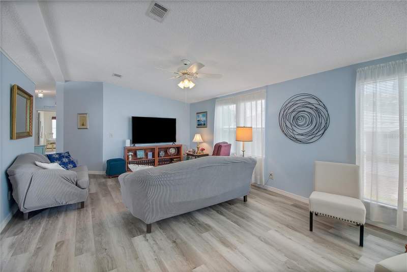 2 bedroom Manufactured Home at 1203 Granada Court, Lady Lake Orange Blossom Gardens Unit 14, The Villages — photo 4