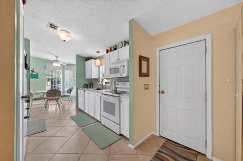 1226 Pompano Lane, Lady Lake FL - photo 19 of 63