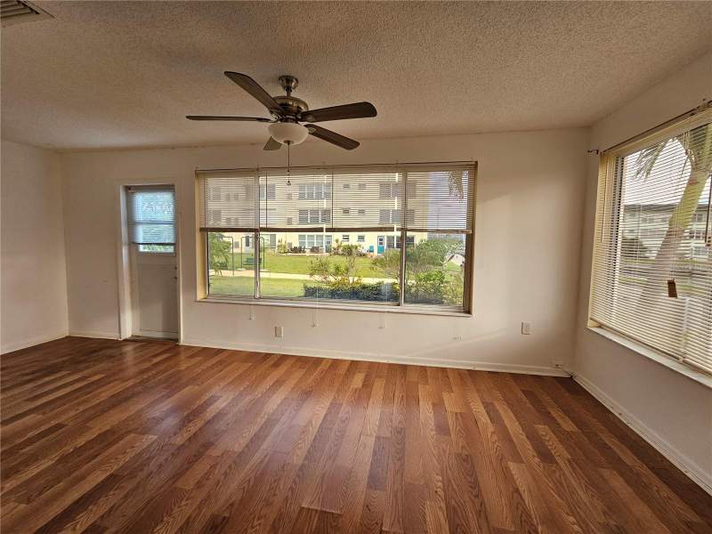 2 bedroom Condominium at 2850 59th Street #115, Town Shores Of Gulfport, St Petersburg — photo 5