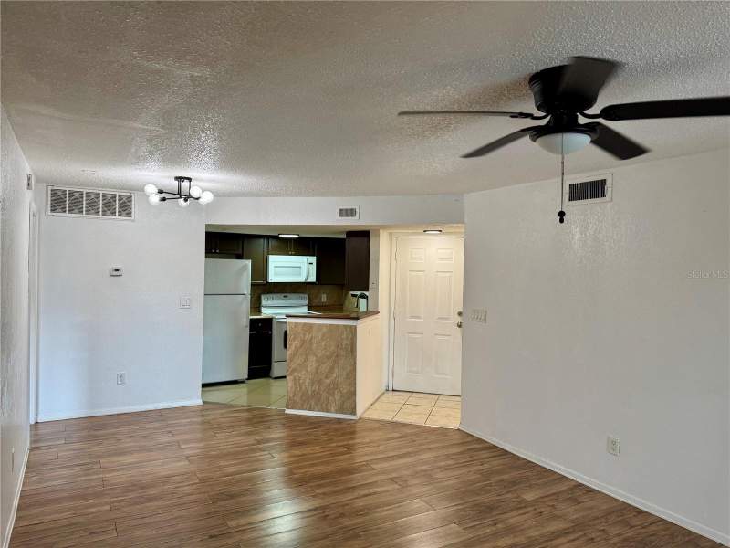 2 bedroom Condominium at 1948 Lake Atriums Circle #119, Plaza/Millenium, Orlando — photo 4