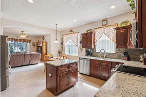 9955 Medallion Bluff Lane, Orlando FL - photo 14 of 38