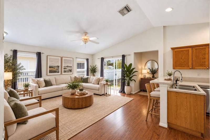 3 bedroom Single Family Residence at 11426 Bay Gardens Loop, Rivercrest Ph 2 Prcl K An, Riverview — photo 5