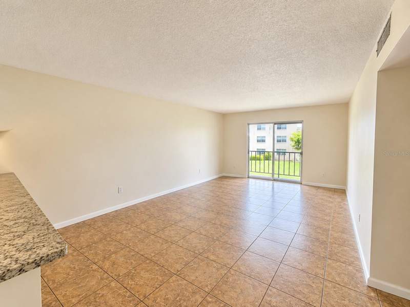 2 bedroom Condominium at 5820 N Church Avenue #251, The Tampa Racquet Club A Condo, Tampa — photo 4