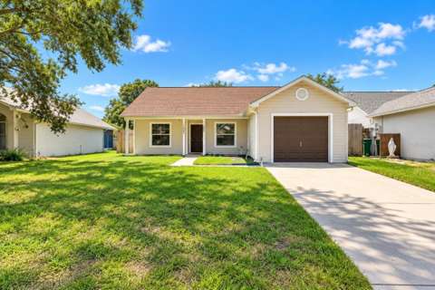 2657 Winchester Circle, starter home for sale in Eustis