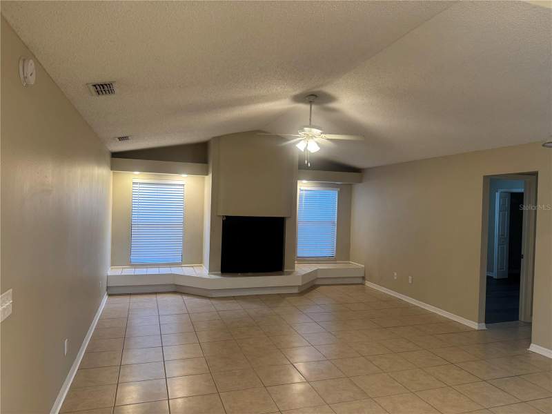 3 bedroom Single Family Residence at 2537 Arborwood Drive, Buckhorn Unit 2, Valrico — photo 4