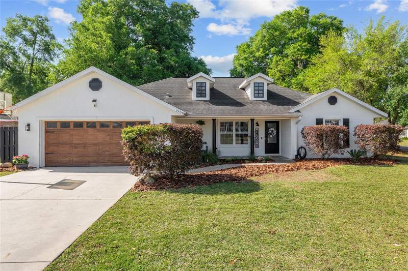 Villas at Country Way