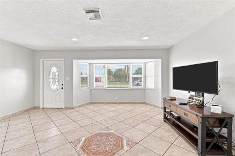 18186 Iris Road, Fort Myers FL - photo 6 of 6