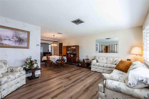 1830 Oak Forest Drive, Clearwater FL - photo 6 of 6